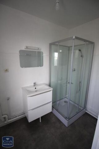  Appartement à louer 1 pièce 32 m²