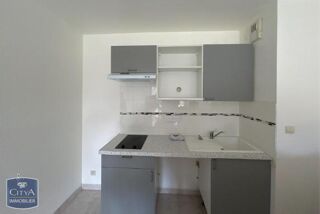  Appartement à louer 2 pièces 45 m²