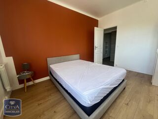  Appartement à louer 5 pièces 81 m²