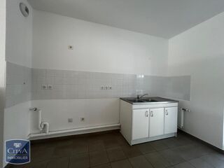  Appartement à louer 3 pièces 80 m²