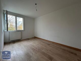  Appartement à louer 3 pièces 66 m²