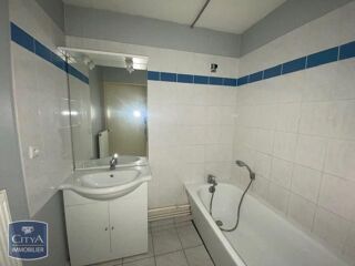  Appartement à louer 2 pièces 47 m²