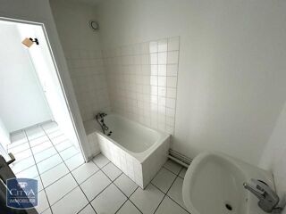 Appartement à louer 2 pièces 32 m²