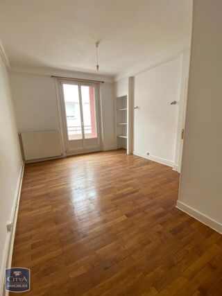  Appartement à louer 2 pièces 63 m²