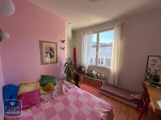  Appartement � louer 4 pi�ces 134 m�