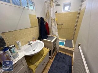  Appartement à louer 4 pièces 84 m²