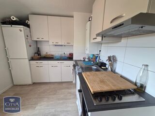  Appartement à louer 4 pièces 85 m²