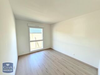 Appartement à louer 3 pièces 64 m²