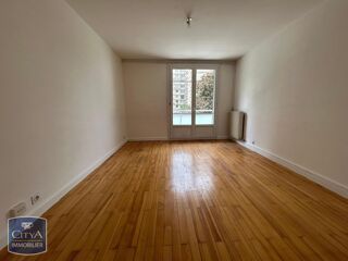  Appartement à louer 3 pièces 52 m²