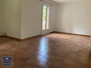  Appartement à louer 3 pièces 68 m²