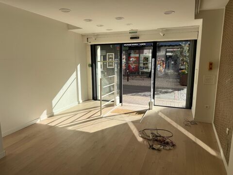   Location / Local Commercial - 116 m² 
