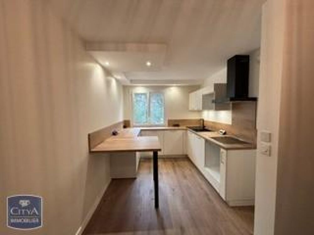 location Appartement - 3 pièce(s) - 80 m² Nimes (30900)