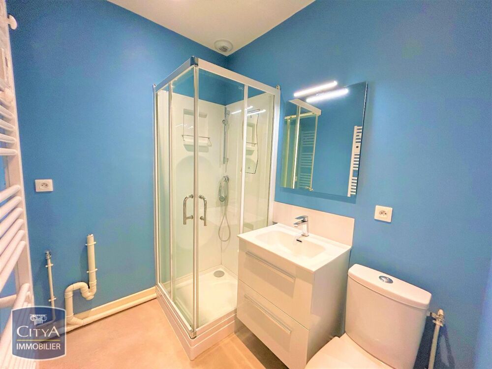 À LOUER : Appartement T2 situé au coeur de Bourgueil, dan....