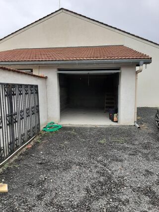  Villa à louer 3 pièces 90 m²