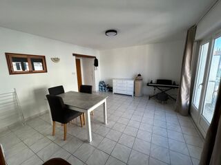  Appartement à louer 1 pièce 32 m²