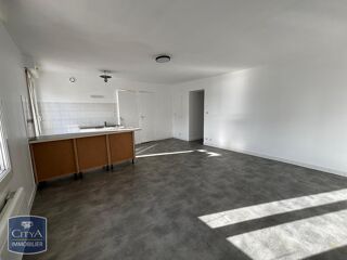  Appartement à louer 3 pièces 55 m²