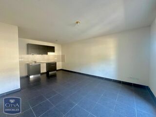  Appartement à louer 2 pièces 45 m²