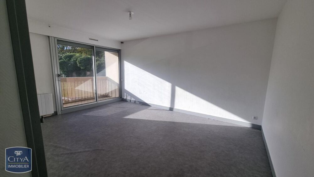 location Appartement - 2 pièce(s) - 54 m² Saint-Quentin (02100)