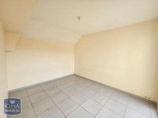  Maison à louer 4 pièces 81 m²