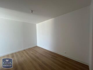  Appartement à louer 3 pièces 55 m²