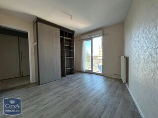  Appartement à louer 3 pièces 69 m²