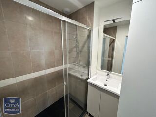  Appartement à louer 1 pièce 33 m²