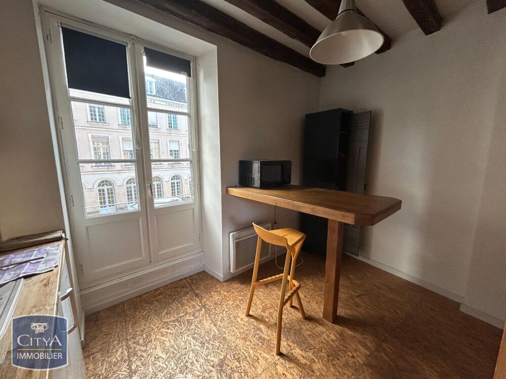 Vieux Mans - À LOUER : Charmant appartement T1 situé au ....