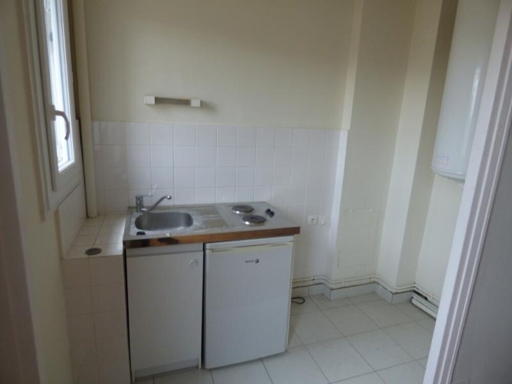 À louer - Appartement T3 - 99 Rue des Neuf Clés - Situé ....