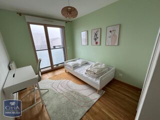  Appartement à louer 4 pièces 89 m²