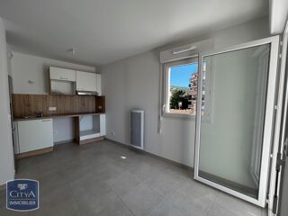  Appartement à louer 2 pièces 28 m²