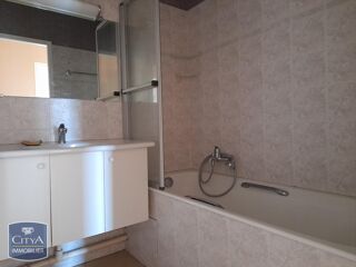  Appartement à louer 3 pièces 79 m²