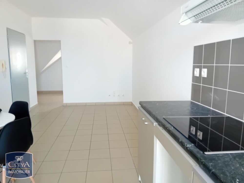 location Appartement - 1 pièce(s) - 27 m² Saint-Joseph (97480)