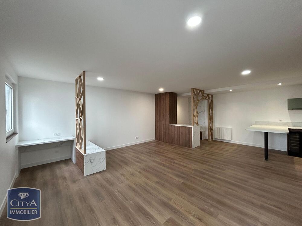 À louer : Découvrez cet appartement rénové T4 situé à Or....