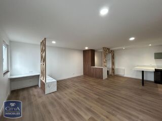  Appartement à louer 4 pièces 95 m²