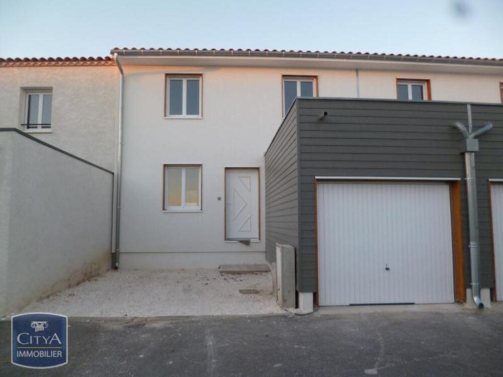 LOCATION - VILLA T4 - VERGEZE - GARAGE - COUR: En locati....
