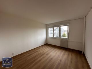  Appartement à louer 3 pièces 89 m²