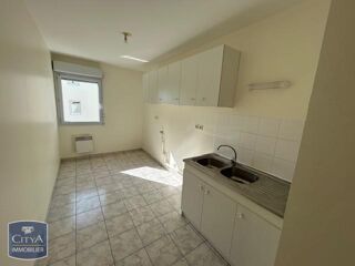  Appartement à louer 3 pièces 65 m²