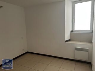  Appartement à louer 4 pièces 70 m²