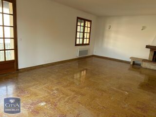  Villa à louer 5 pièces 123 m²