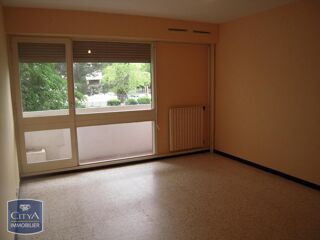  Appartement à louer 3 pièces 58 m²