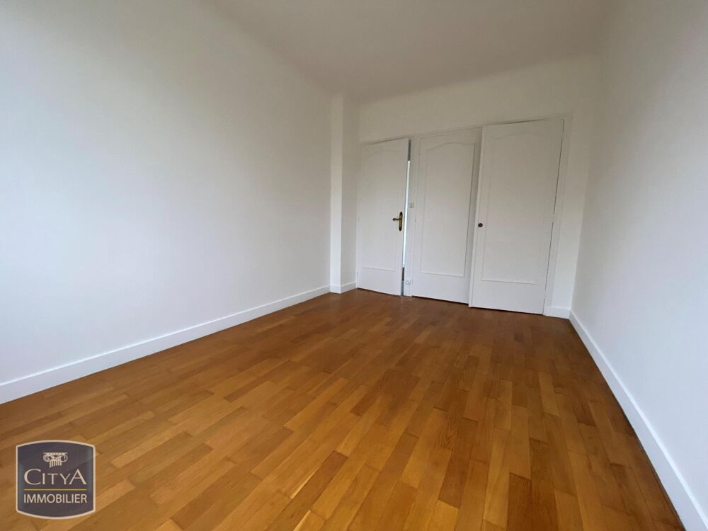 location Appartement - 4 pièce(s) - 74 m² Gleizé (69400)