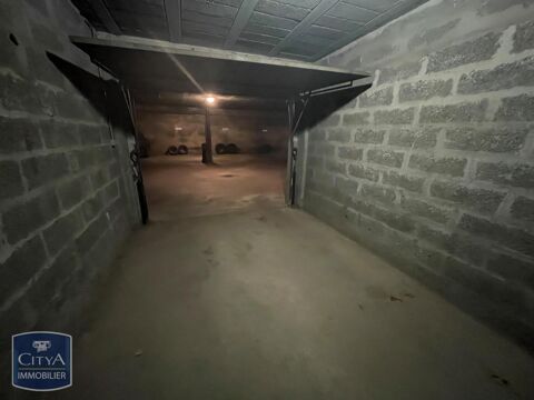  Parking / Garage  louer 