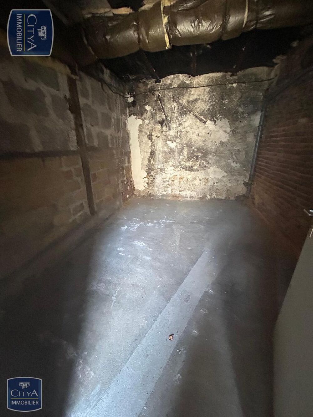 location Parking / Garage Versailles (78000)