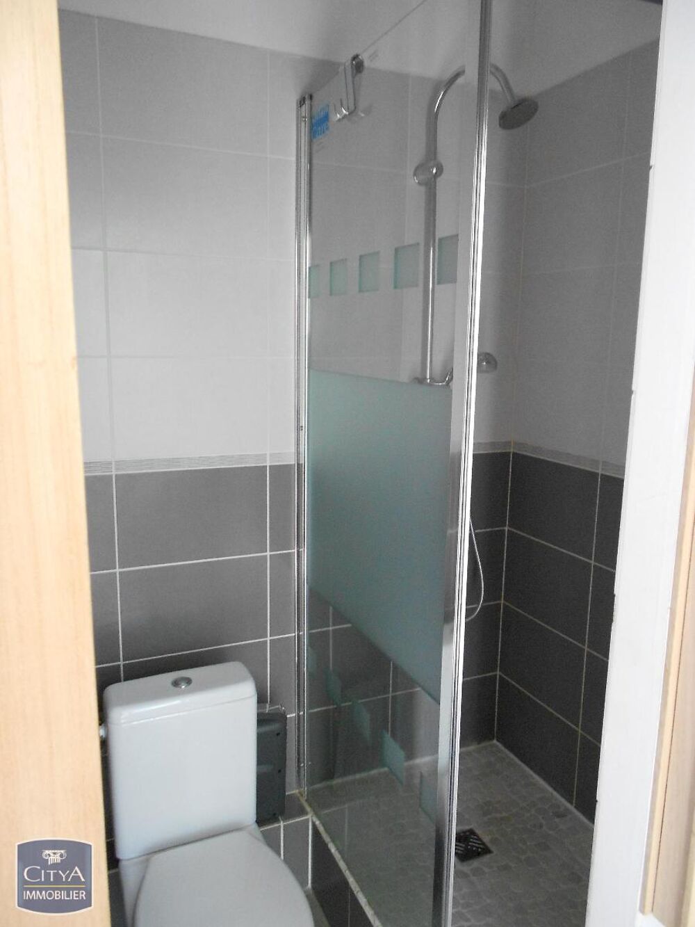 location Appartement - 2 pièce(s) - 42 m² Nîmes (30000)