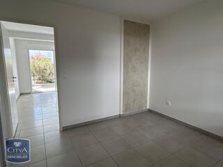  Appartement à louer 4 pièces 75 m²