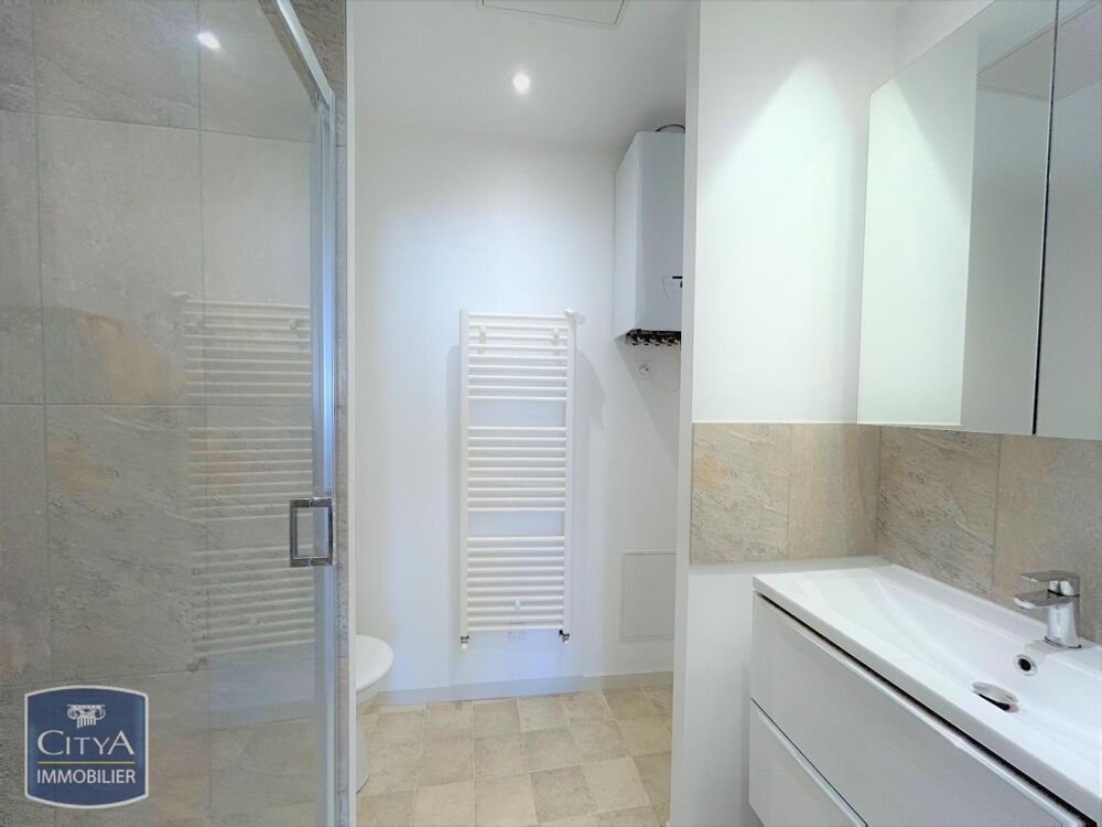 GUITRES : T2 RENOVE Appartement rénové T2 à Guîtres, dan....