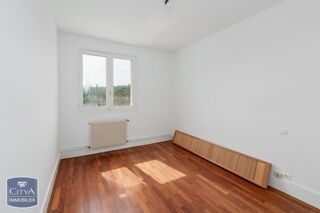  Appartement à louer 3 pièces 56 m²
