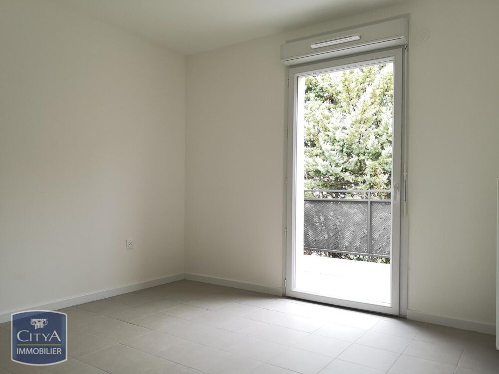 A LOUER : Appartement récent T2 avec parking et terrasse....