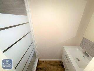  Appartement à louer 2 pièces 32 m²