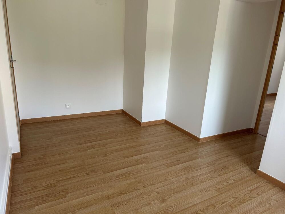 location Appartement - 5 pièce(s) - 117 m² Allondans (25550)